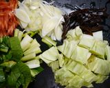 簡単！肉野菜うどん　ラーメンうどん作り方1写真