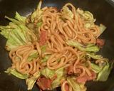 超簡単！キャベツとベーコン焼きうどん弁当作り方10写真