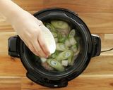 電気圧力鍋で簡単！サムゲタン風スープ作り方2写真