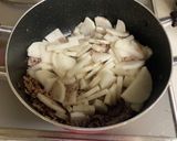 大根とひき肉の煮物♡作り方2写真