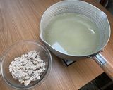 醤油ラーメン出汁に使ったもも肉でそぼろ丼作り方1写真