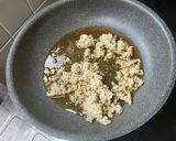 醤油ラーメン出汁に使ったもも肉でそぼろ丼作り方4写真