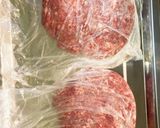 2人で一緒に♪特大Wビーフチーズバーガー作り方7写真