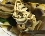 コンキリエとカニカマ　マヨほうれん草作り方4写真