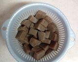 鳥肉と厚揚げこんにゃくのソース味噌炒め作り方1写真