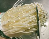 茹でスルメイカとえのき・切り昆布の和え物作り方2写真