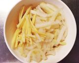 白だしで簡単❁生姜と 大根の 酢の物作り方3写真