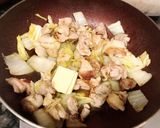 鶏モモ肉と白菜のバター醤油蒸し焼き作り方5写真