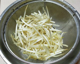 豚ひき肉ともやしの変わり炒め作り方1写真