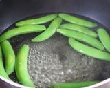 華やか♪スナップエンドウとトマトのサラダ作り方1写真