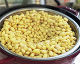 staub鍋で作る　蒸し大豆作り方2写真