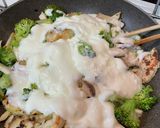 鶏胸肉とエリンギブロッコリーのクリーム煮作り方7写真