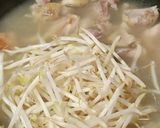 鍋☆旨鶏アジアン鍋☆節約モヤシ☆寒い日に作り方3写真