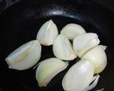 簡単焼き玉ねぎスープ　スライスチーズのせ作り方2写真