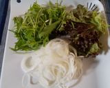 水菜と新玉ねぎのカリカリサラダ作り方1写真