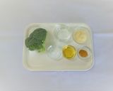 ブロッコリーのカレーチーズ和え作り方1写真