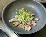 ニンニクの芽&豚コマ肉炒め、豆板醤入り作り方7写真