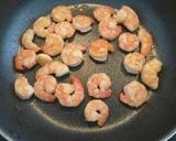 エビとほうれん草のペペロンチーノ炒め♪作り方3写真