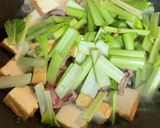 簡単!豚コマと厚揚げ、小松菜煮作り方3写真