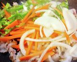 豚バラ切り落としの醤油麹炒め。作り方4写真