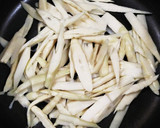 うちの味☆風味を活かす！筍ひじきの炒め物作り方4写真