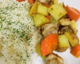 レトルト活用●鶏肉と人参＆馬鈴薯のカレー作り方3写真