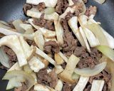 牛肉と玉ねぎのトマト煮【ここから栄養士】作り方1写真