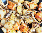 鮭とじゃがいもと舞茸のガリバタ醤油焼き。作り方6写真