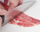 濃厚な旨味がたまらない！ホホ肉のすき焼き作り方1写真