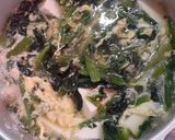 簡単★冷凍ほうれん草と豆腐のかき玉スープ作り方5写真
