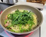 春菊サラダのようなペペロンチーノ風パスタ作り方8写真
