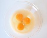 炭酸水で柔らか【フワッと卵焼き（白だし）作り方2写真