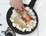簡単☆鶏肉のフリカッセ(クリーム煮)作り方3写真