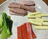 今日の夕飯　カニかま変わり春巻き作り方1写真