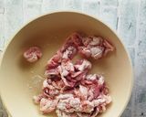やわらかジューシー☆塩糀ポークチャップ作り方1写真