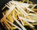 大根＆おとし玉子の赤味噌汁作り方1写真