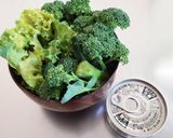 ツナの入ったケールとブロッコリーの味噌汁作り方1写真
