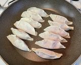 【失敗しない作り置き可】本格焼餃子の基本作り方9写真