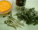 簡単！牛しぐれと春菊の卵とじ作り方1写真