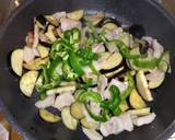 豚とろ茄子ピーマン甘味噌炒め作り方5写真