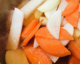 鍋の素活用●肉じゃが風あまからキムチ鍋作り方1写真
