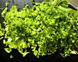 かぶの葉と松の実の常備菜作り方1写真