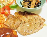 豚肉メインのおかず・ハンバーグプレート作り方2写真