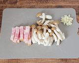 ☆簡単☆目玉焼きアヒージョ作り方1写真