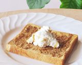 グリークヨーグルト&胡麻蜂蜜バター☆昼食作り方3写真