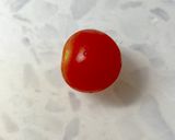 サラダにミニトマトを 切って可愛く^^作り方1写真