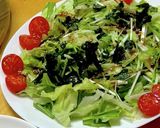サラダにミニトマトを 切って可愛く^^作り方4写真