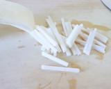 余った大根の皮で【大根皮と豚のきんぴら】作り方1写真