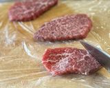 硬い赤身肉は隠し包丁で柔らかく！裏技？作り方1写真
