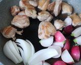鶏ももとラディッシュのマスタード炒め作り方5写真